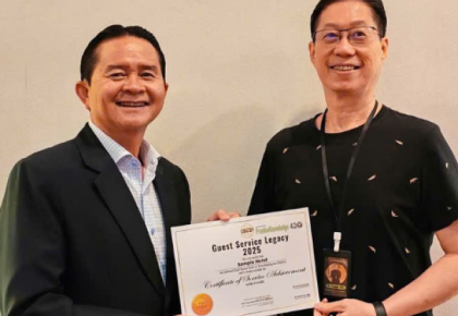 Global Media and Coaching đại diện Frankie Knowledge về Di Sản Dịch vụ Khách hàng Toàn cầu