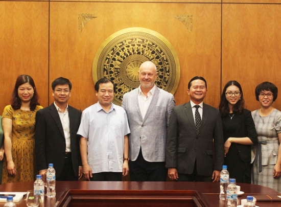 Phó Tổng cục trưởng Hà Văn Siêu tiếp và làm việc với Phó Chủ tịch hãng thông tấn BBC