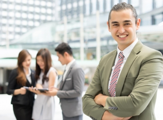 Năm Sai Lầm Cần Tránh Khi Chuyển Tiếp Kinh Doanh Đa Thế Hệ: Những lưu ý cho các nhà lãnh đạo doanh nghiệp