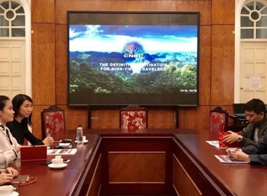 Phó Tổng cục trưởng Hà Văn Siêu tiếp đại diện kênh truyền hình Mỹ CNBC