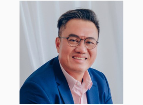 Chuyên gia Simon Chin