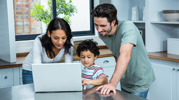Family Learning Company V&agrave; H&agrave;nh Tr&igrave;nh N&acirc;ng Chuẩn Literacy Tiếng Anh Cho Nh&agrave; Trường Việt Nam